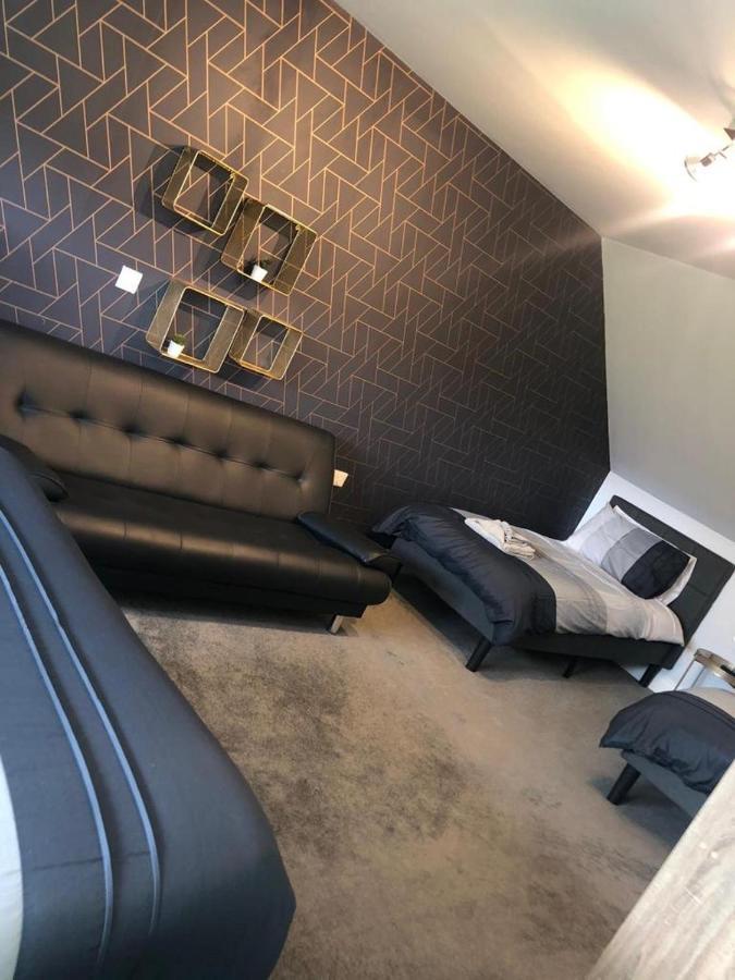 Alcantara- Modern Home With Hot Tub- Sleeps 10 Cromdale Bagian luar foto